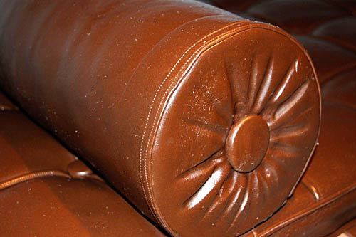 Chocolate-couch2